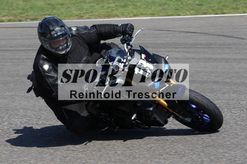 Archiv-2022/57 29.08.2022 Plüss Moto Sport ADR/Einsteiger/13